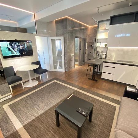 Rentnow Modern Lux Apartment In Centre Chişinǎu Buitenkant foto