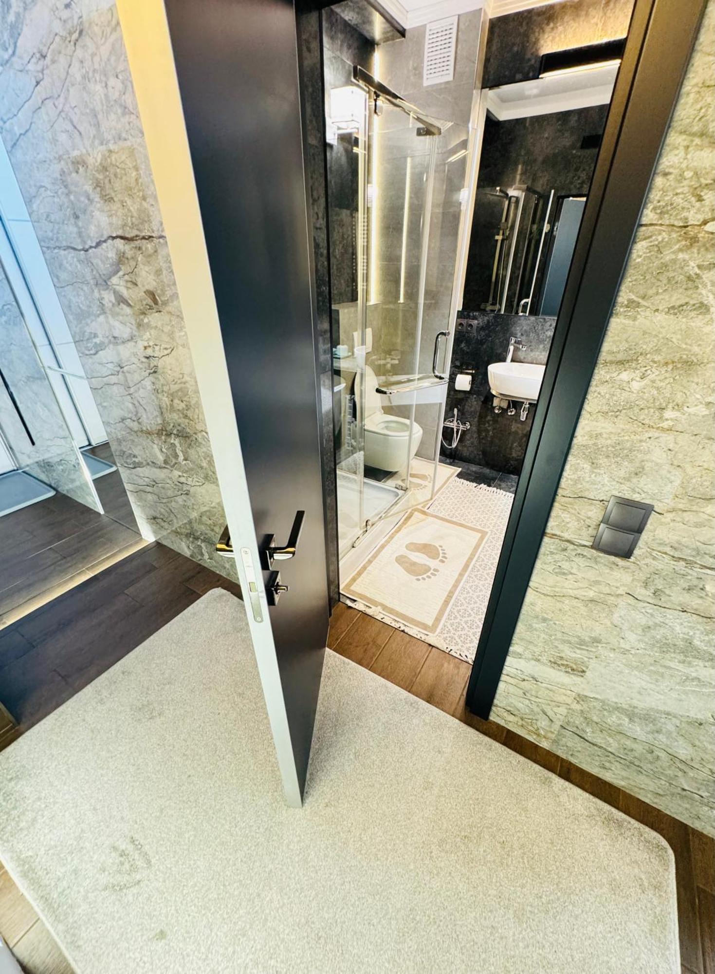 Rentnow Modern Lux Apartment In Centre Chişinǎu Buitenkant foto