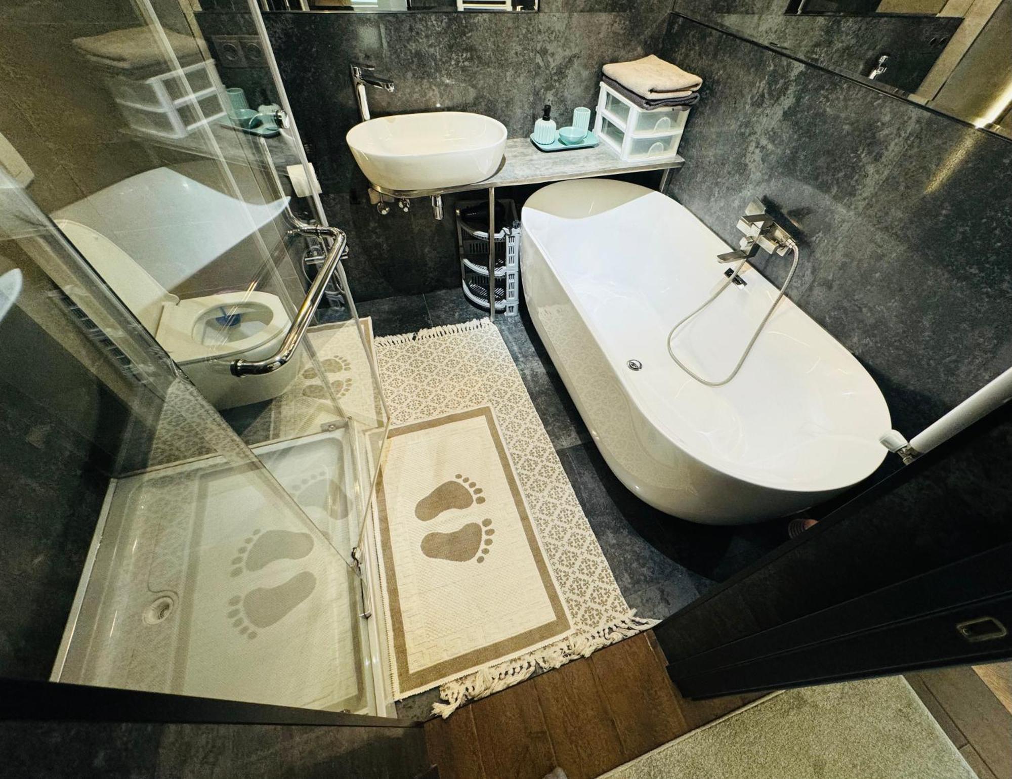 Rentnow Modern Lux Apartment In Centre Chişinǎu Buitenkant foto